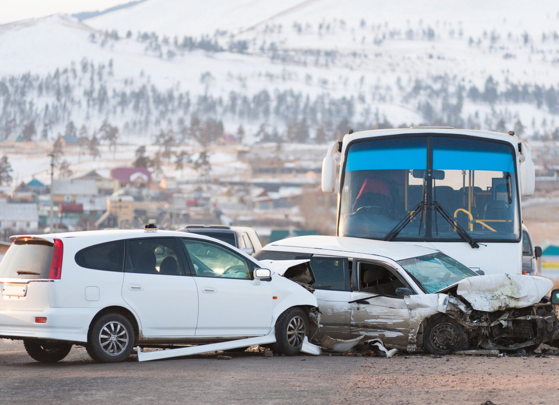 bus and two cars crashed in road accident bus and two cars crashed in road accident